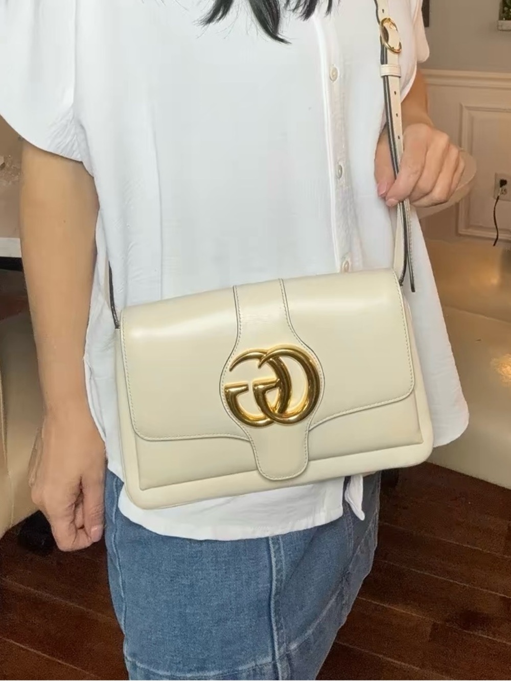 Gucci Arli Small Leather Shoulder Bag – Gold Double G - Off-White - Picture 11 of 11